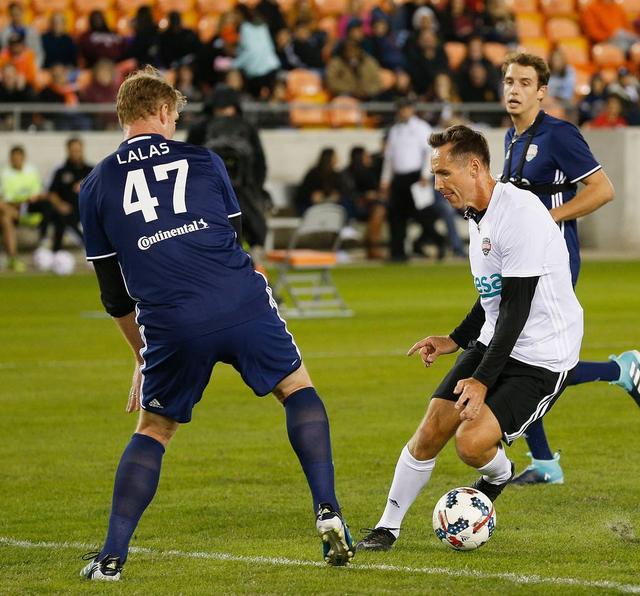 足球篮球两开花,篮球足球两开花