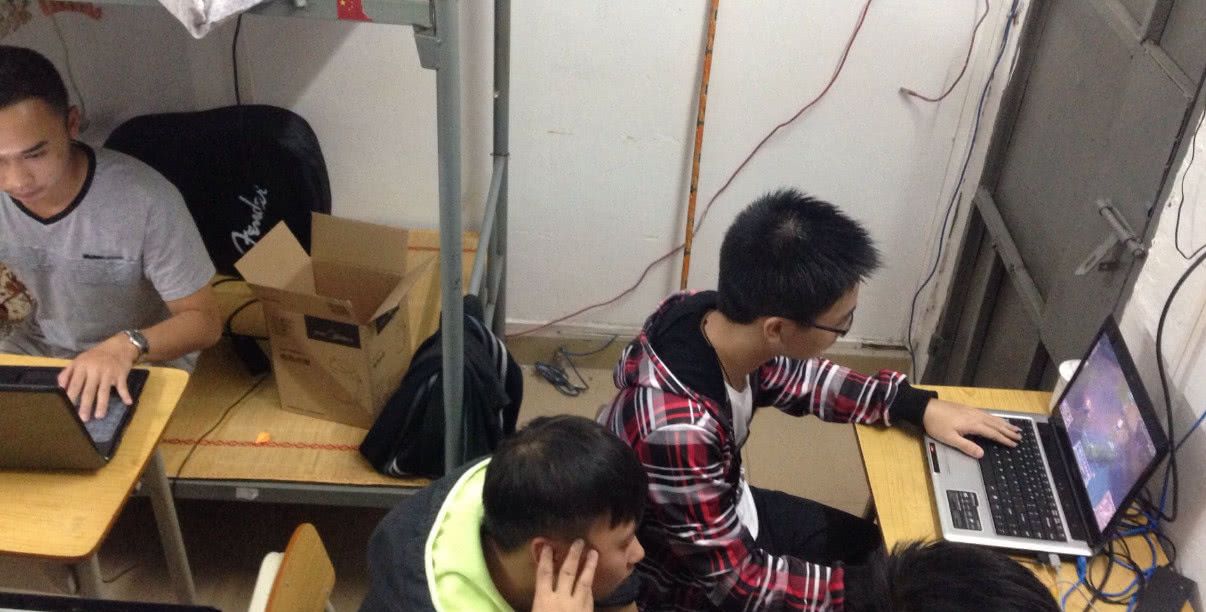 大学生活枯燥迷茫如何激励自己,大学迷茫时我该怎么摆脱这种困境