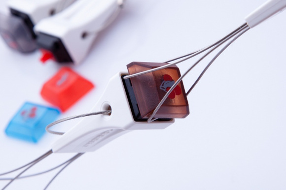 机械键盘怎么清理灰尘与杂物,机械键盘能拆开清理吗