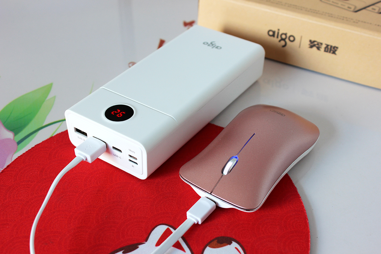 爱国者移动电源w300说明书,爱国者w300pd和e30000pd区别