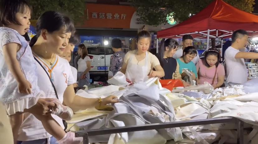 如何教你低成本创业摆地摊,新手摆地摊创业攻略