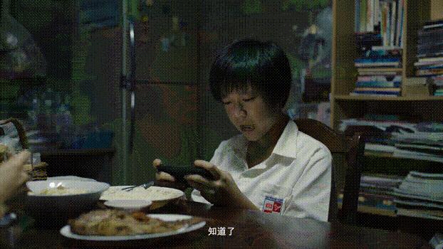 二胎妈妈崩溃就在一瞬间,35岁二胎妈妈崩溃大哭