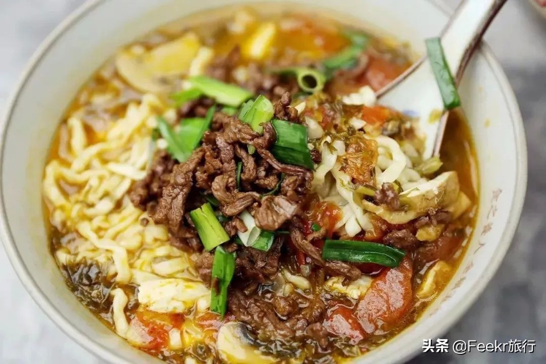 跟着邓超上了热搜的小城兰溪，庞大的小吃王国终于被掀起一角