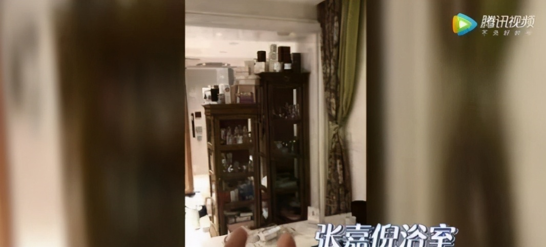买超独宠娇妻,为爱妻准备专属浴室和桑拿房,家里大到能“迷路”