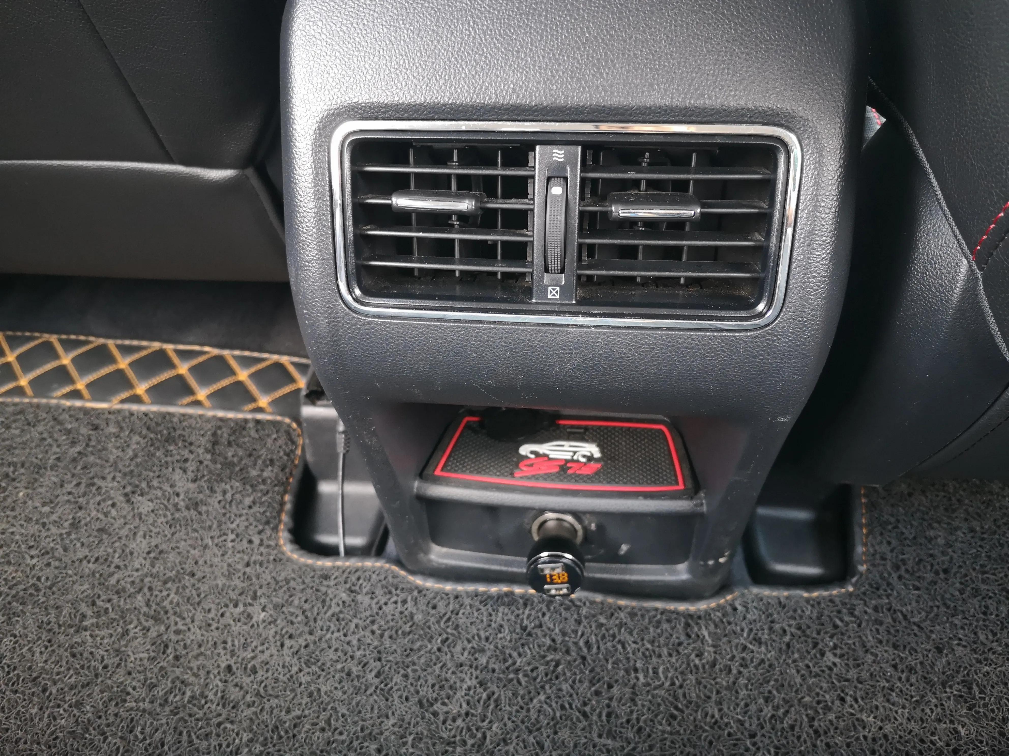 五一假期驾长安cs75游玩中山公园,自驾长安cs75一起去看金山岭长城