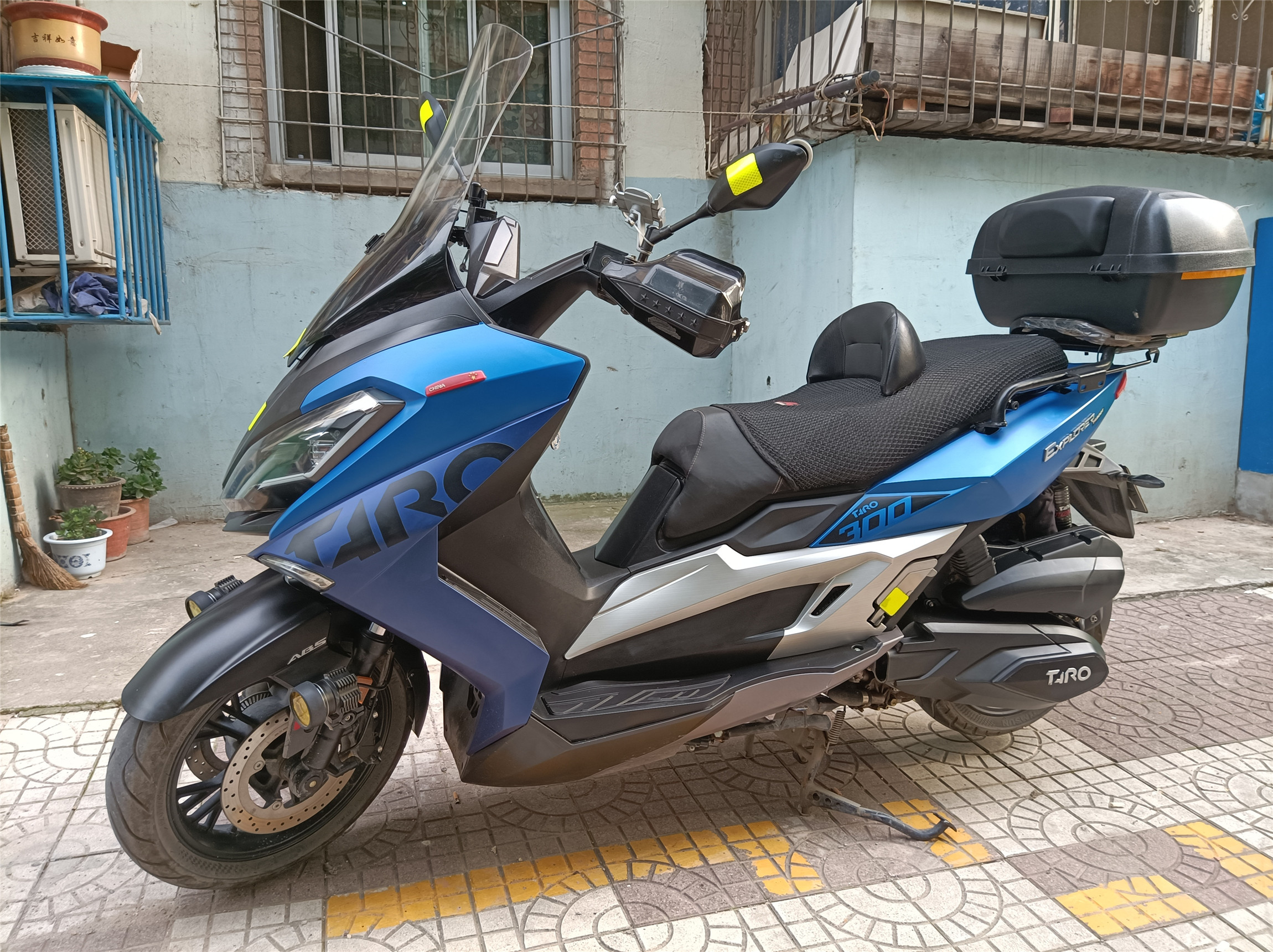 台荣探路者300踏板车落地价,2022款台荣探路者300测评