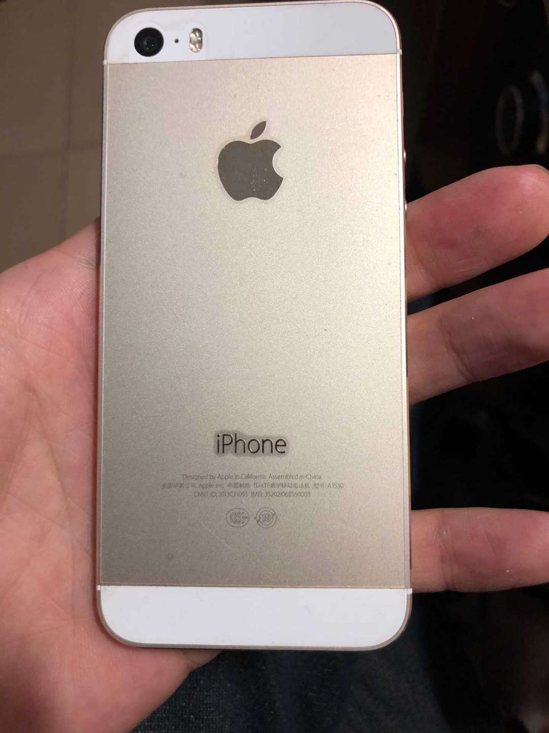 支持指纹解锁和人脸识别的iphone,新iphone将完全告别指纹解锁