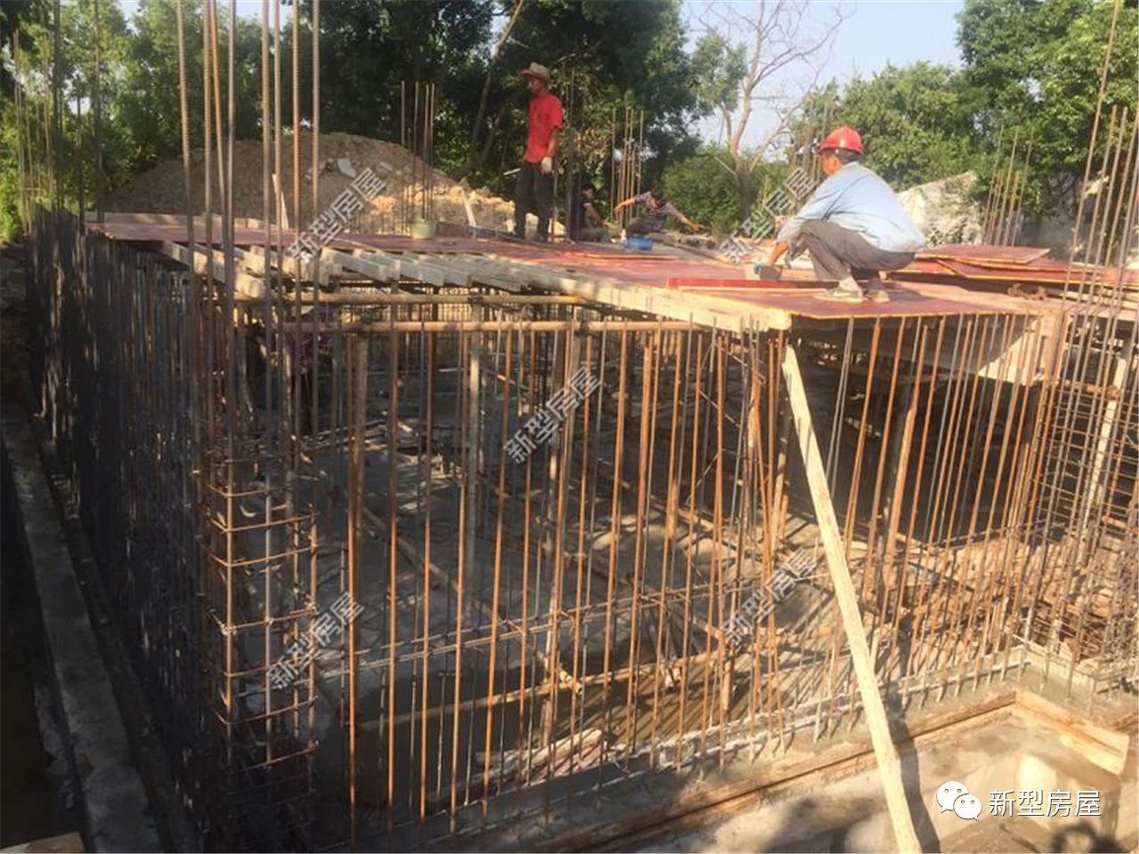 农村盖房条形基础地基需要多少钱,农村自建房桩基和条形基础哪个好