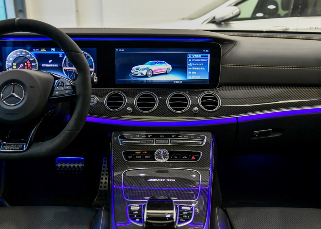 痞帅的霸道总裁,奔驰amge63s4matic越野