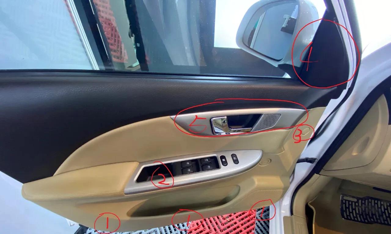 行车中车门打开的危险,行驶中门打开危险