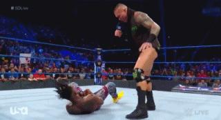 「SD9.4战报」罗曼又遭被暴虐！连蛋妞都被挨打了