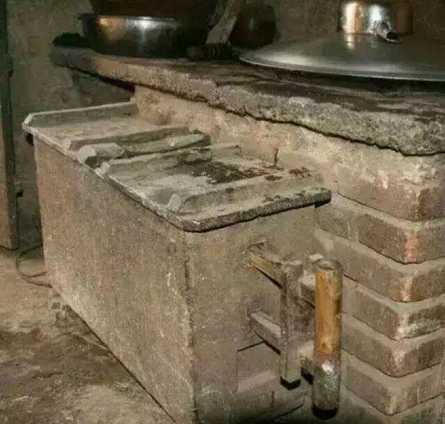 农家柴火灶小时候的回忆,难忘柴火饭
