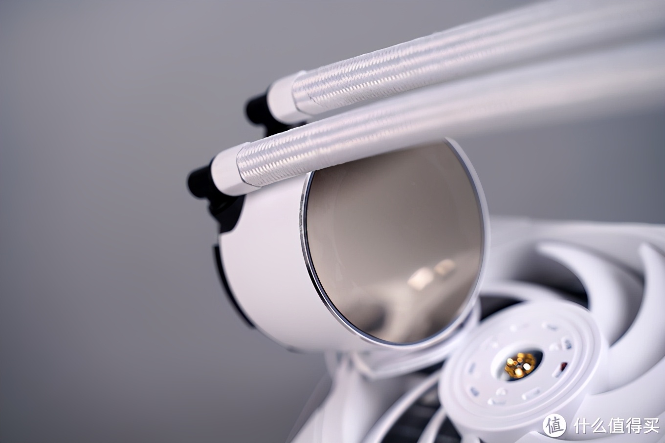 乔家一物:大号ITX装机分享,黑白美学的体现