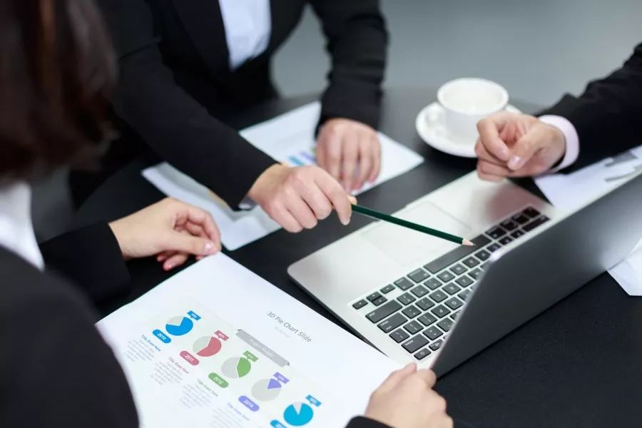 原告什么时候可以改案由,法官问原告要不要变更诉讼请求