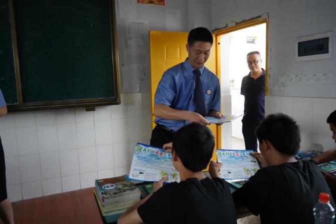 【新时代嘉检人】江小东:扶贫一线的新郎官