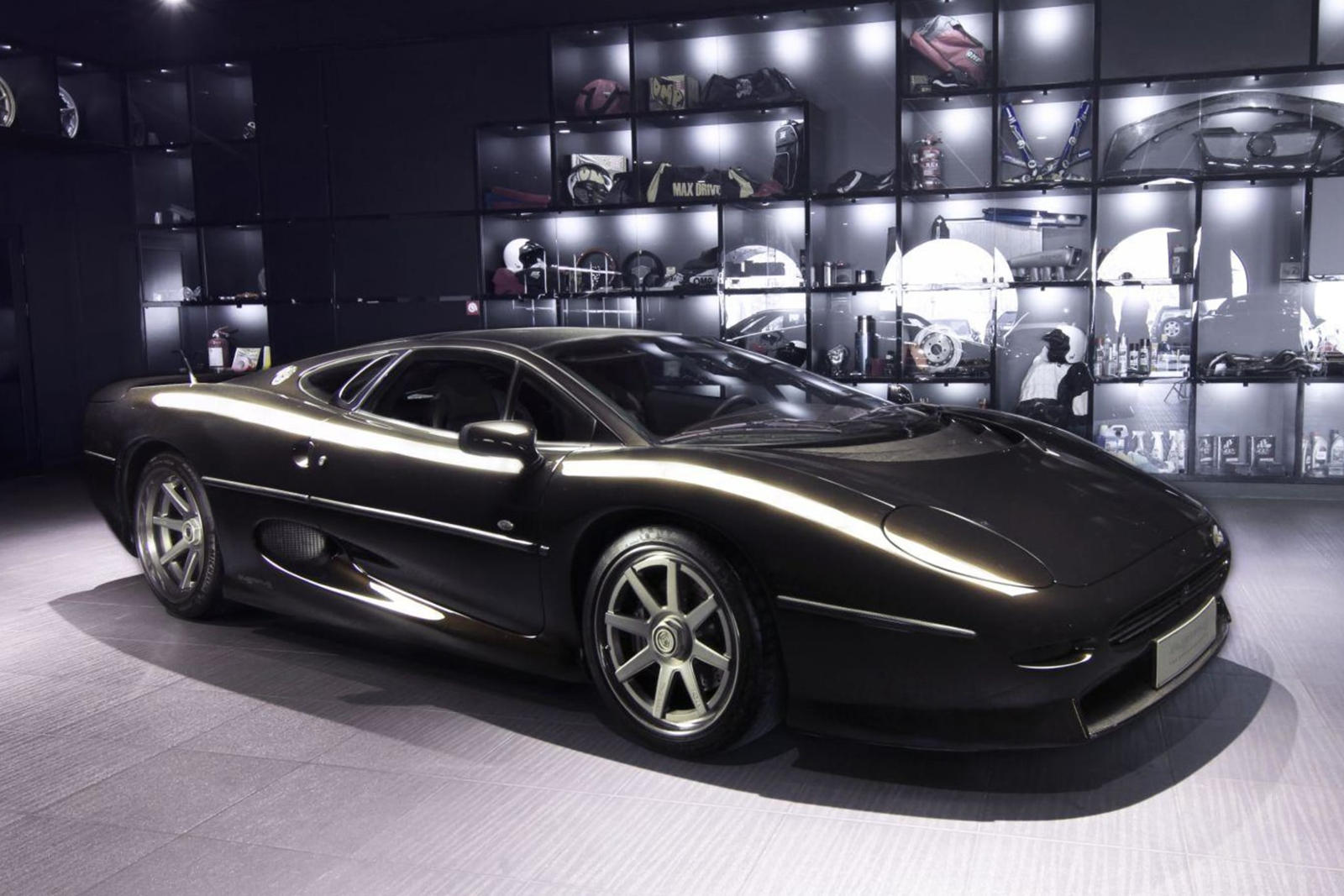 捷豹fpace低配音响改装,捷豹f-pace改装后排后移