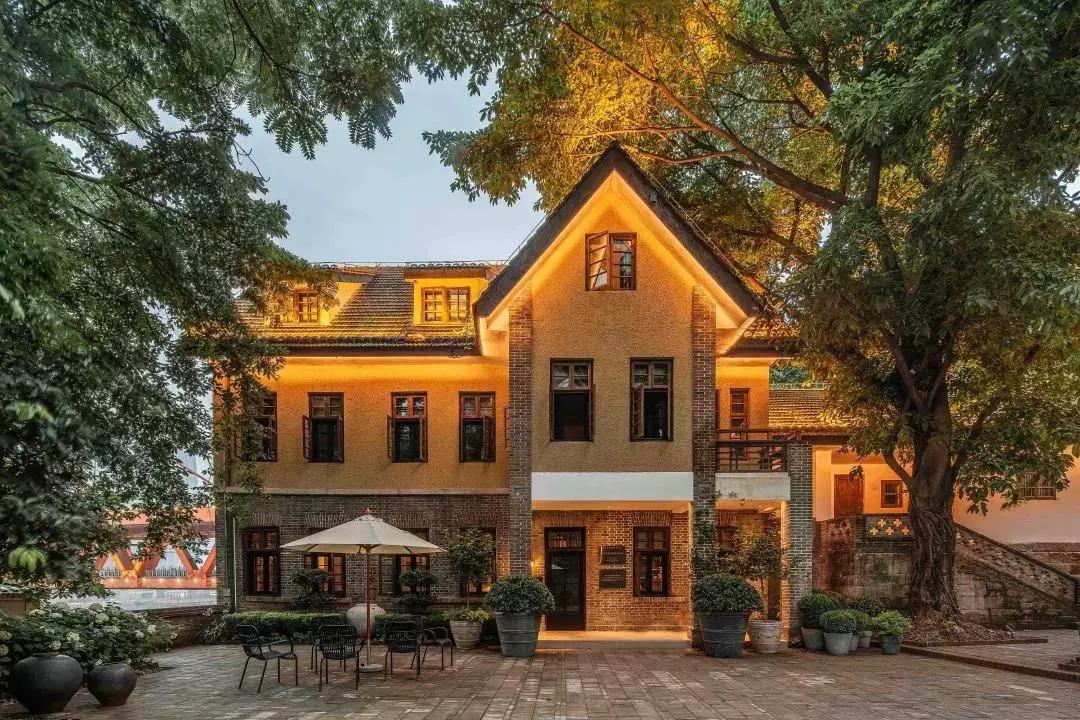 西湖边的传奇山庄，开业登顶“杭州最贵酒店”，旧址重生yyds