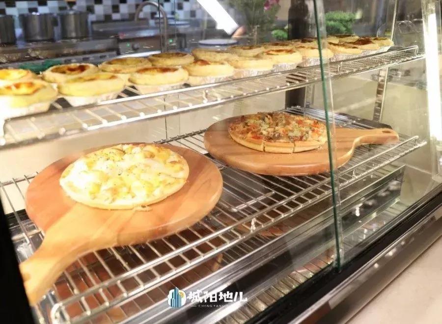 人均不到300的自助餐厅四星级酒店,海鲜自助高性价比酒店推荐