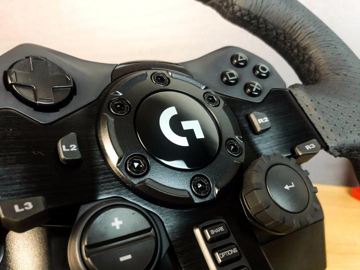 罗技g923力反馈方向盘 (开箱体验罗技g923赛车方向盘)