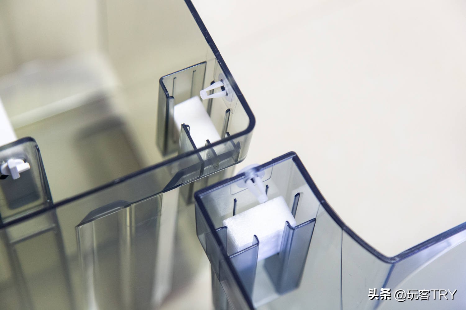 可怕的回南天完整版,南方回南天用除湿机有用吗