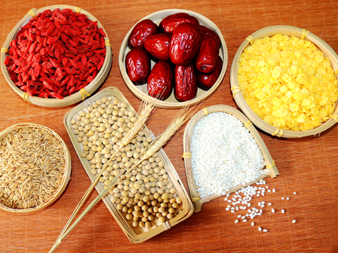 烘焙豆和湿豆现磨豆浆的区别,为什么早餐店的现磨豆浆特别香浓