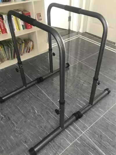 肚子突出屁股后翘正常吗,肚子大腰弯屁股翘怎么矫正