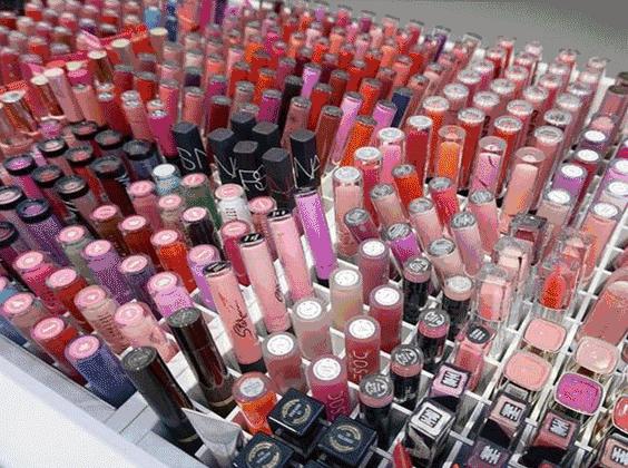 真正的口红造型,国风口红什么颜色好