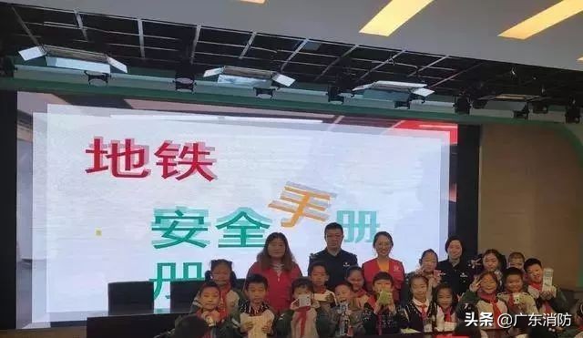 熊孩子破坏报警器,熊孩子用枪砸监控摄像头