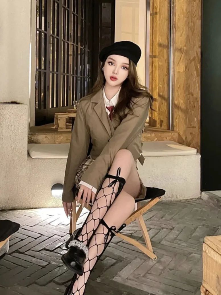 女生都是用美颜相机拍照吗,女生用美颜拍照好看吗