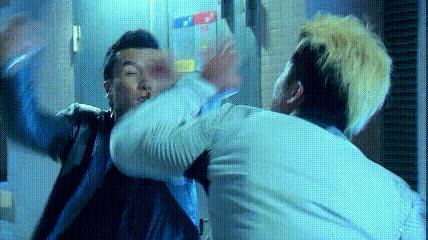 甄子丹杀破狼与吴京对打片段,棍法对决甄子丹完整版