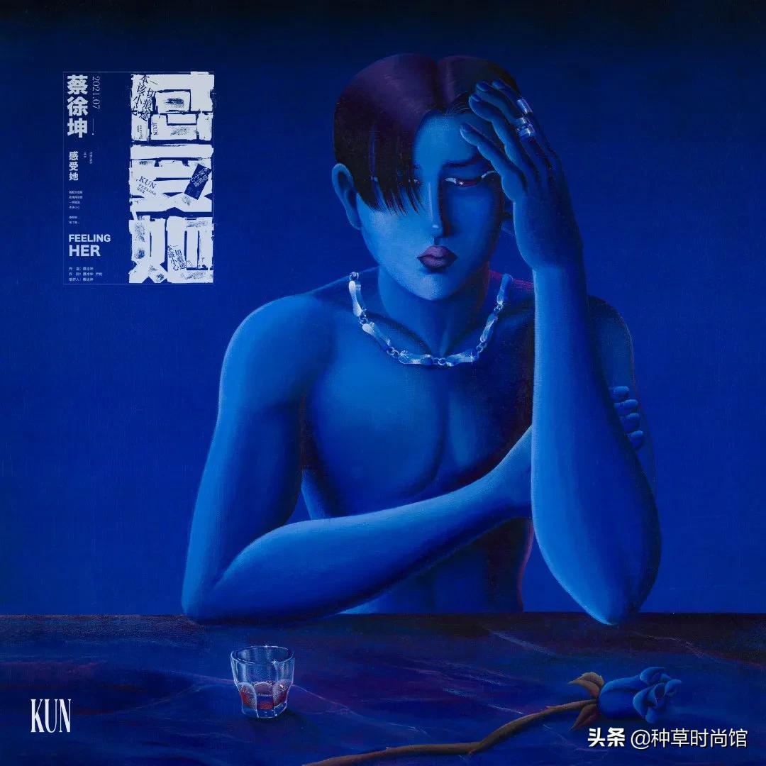 雾霾蓝和克莱因蓝哪个显白,宝蓝跟克莱因蓝哪个显白