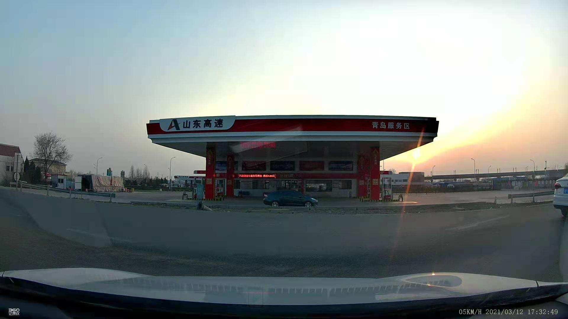 4k分辨率+实景导航，试完这部360记录仪，我默默卸载了老款