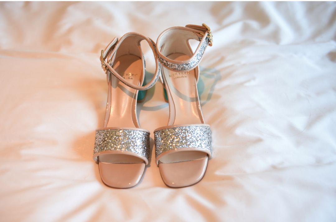 闊╁墽濂充富绌挎惌鍝佺墝,闊╁墽濂宠绌挎惌鍝佺墝