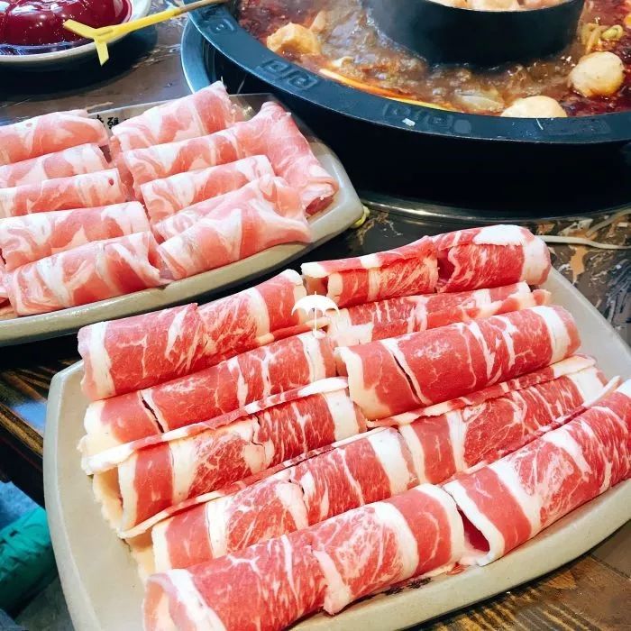 精品老火锅4人餐只要128元,江汉路牛肉火锅39.9双人餐