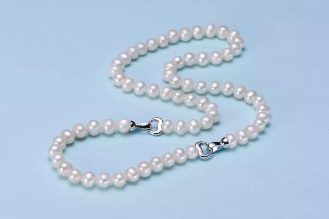 鎬庢牱璁╁濡堜竴绉掑彉骞磋交,璁╁濡堝彉骞磋交鐨勫皬绉樿瘈