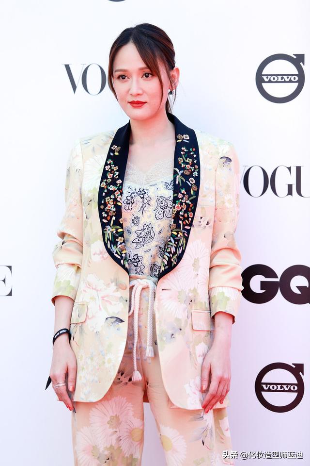 陈乔恩的穿衣搭配图片,陈乔恩服饰搭配潮到爆