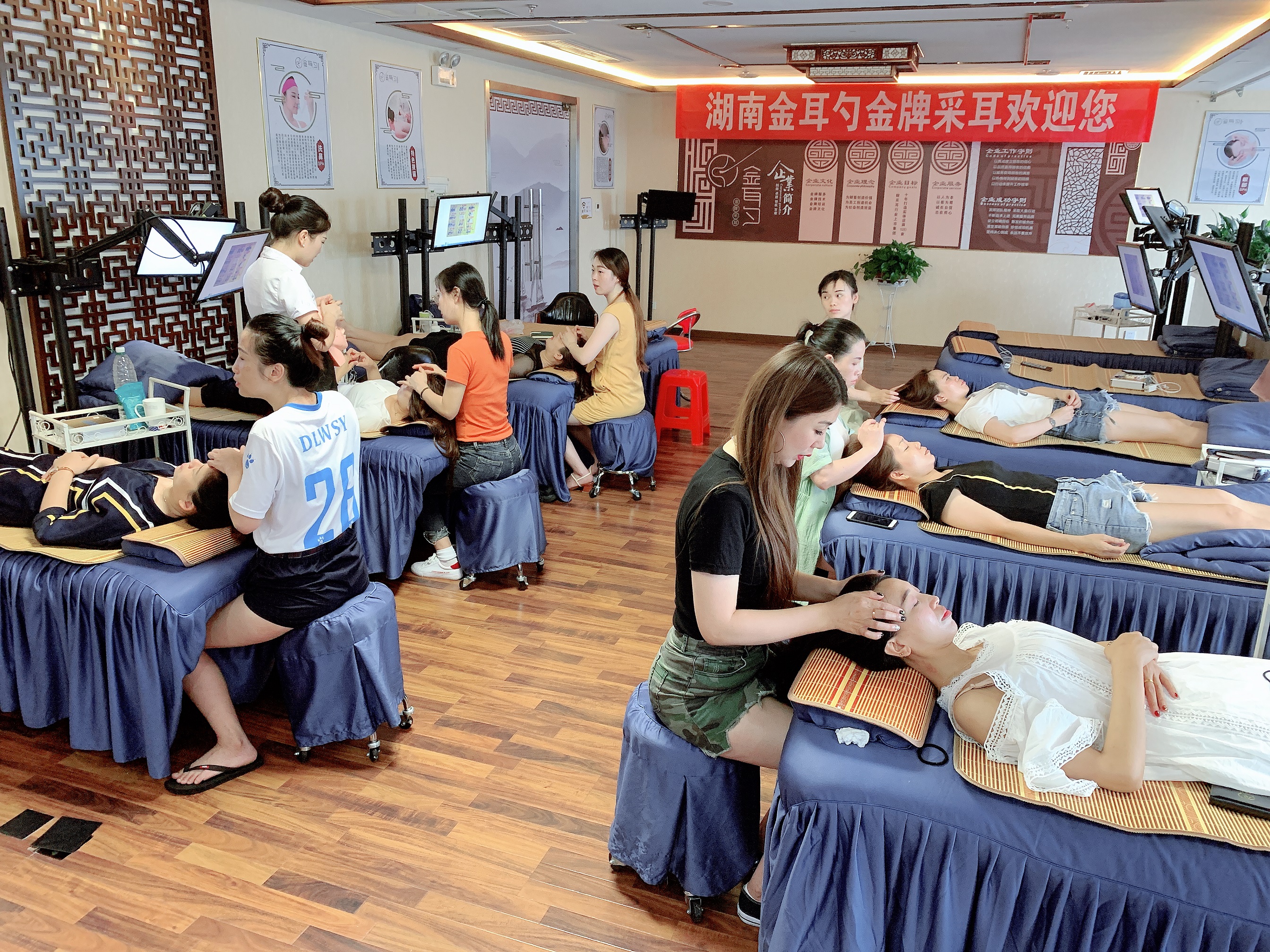 耳浴十分钟后需要清洗吗,耳浴消毒