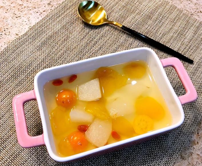 嗓子干痒咳嗽小妙招雪梨,枇杷雪梨汤的做法止咳一天喝几次