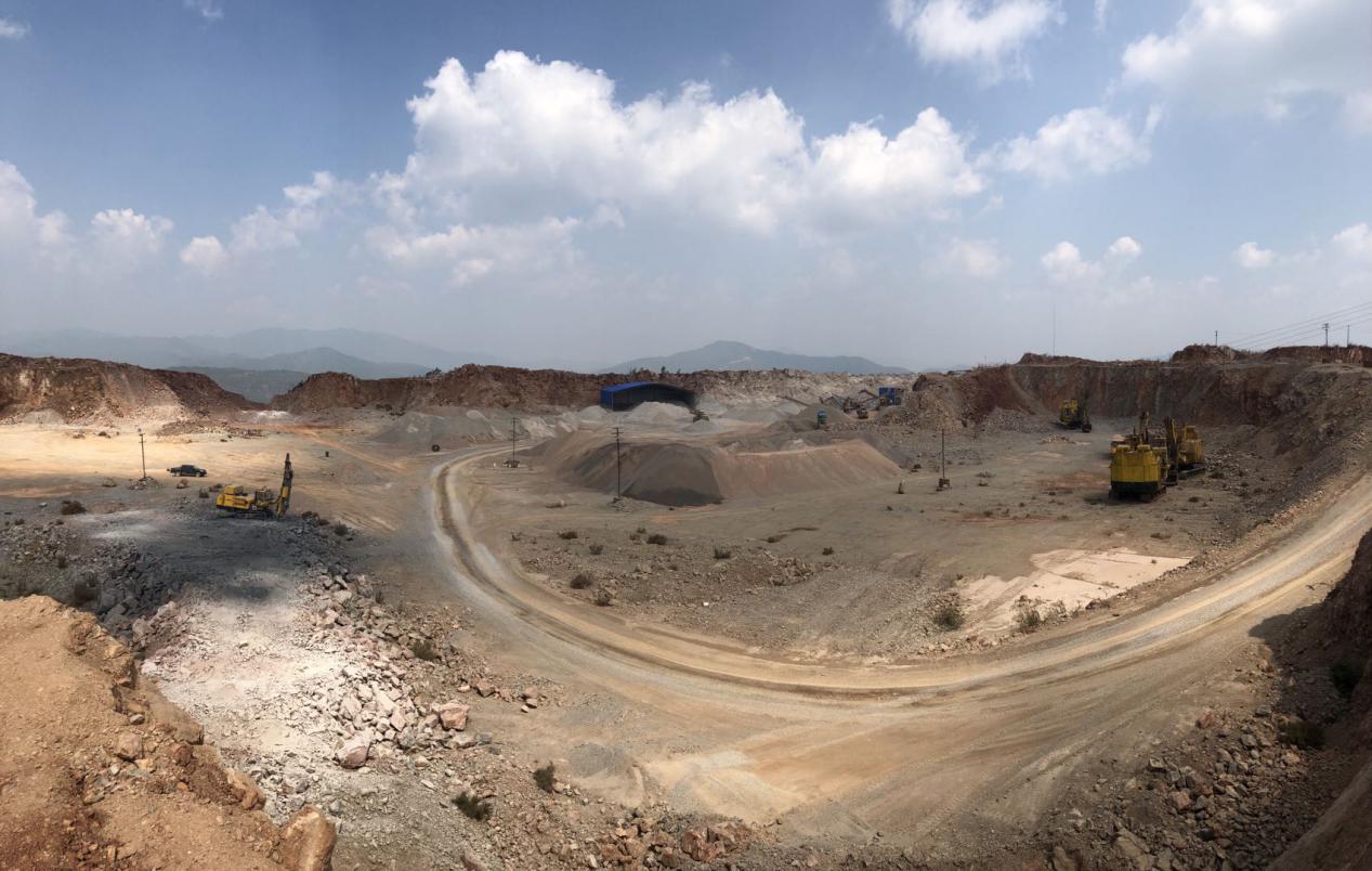 南方路机移动式破碎设备,南方路机立轴冲击破碎机