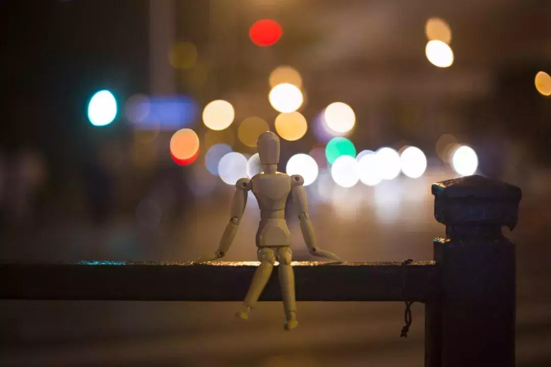 如何避免投资中的羊群效应,羊群效应之下市场绝不会理性思考