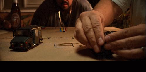 扒光他们的「黑历史」，网飞再次突破尺度