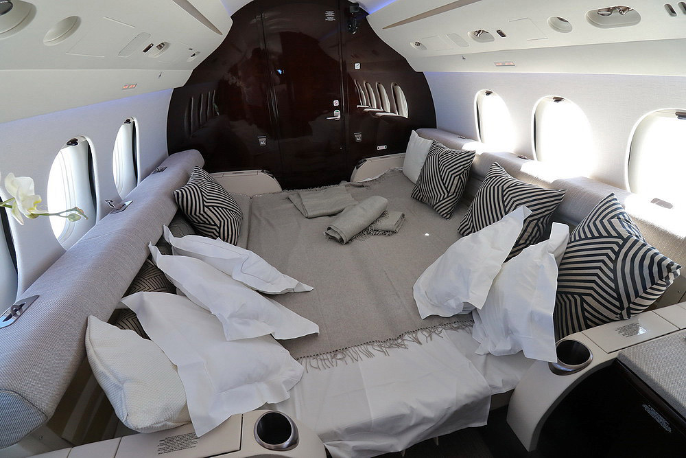 轻型飞机体验,猎鹰8x起飞