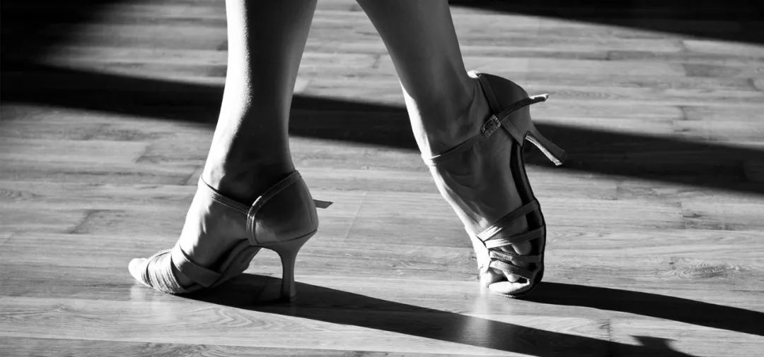 拉丁舞零基础入门教学姿态,拉丁舞理论干货图文