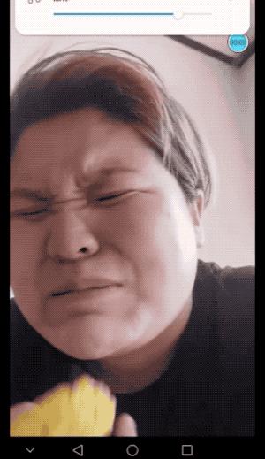 别骂了！靠放屁，抠鼻，舔葱走红的“郭老师”，其实挺可怜的