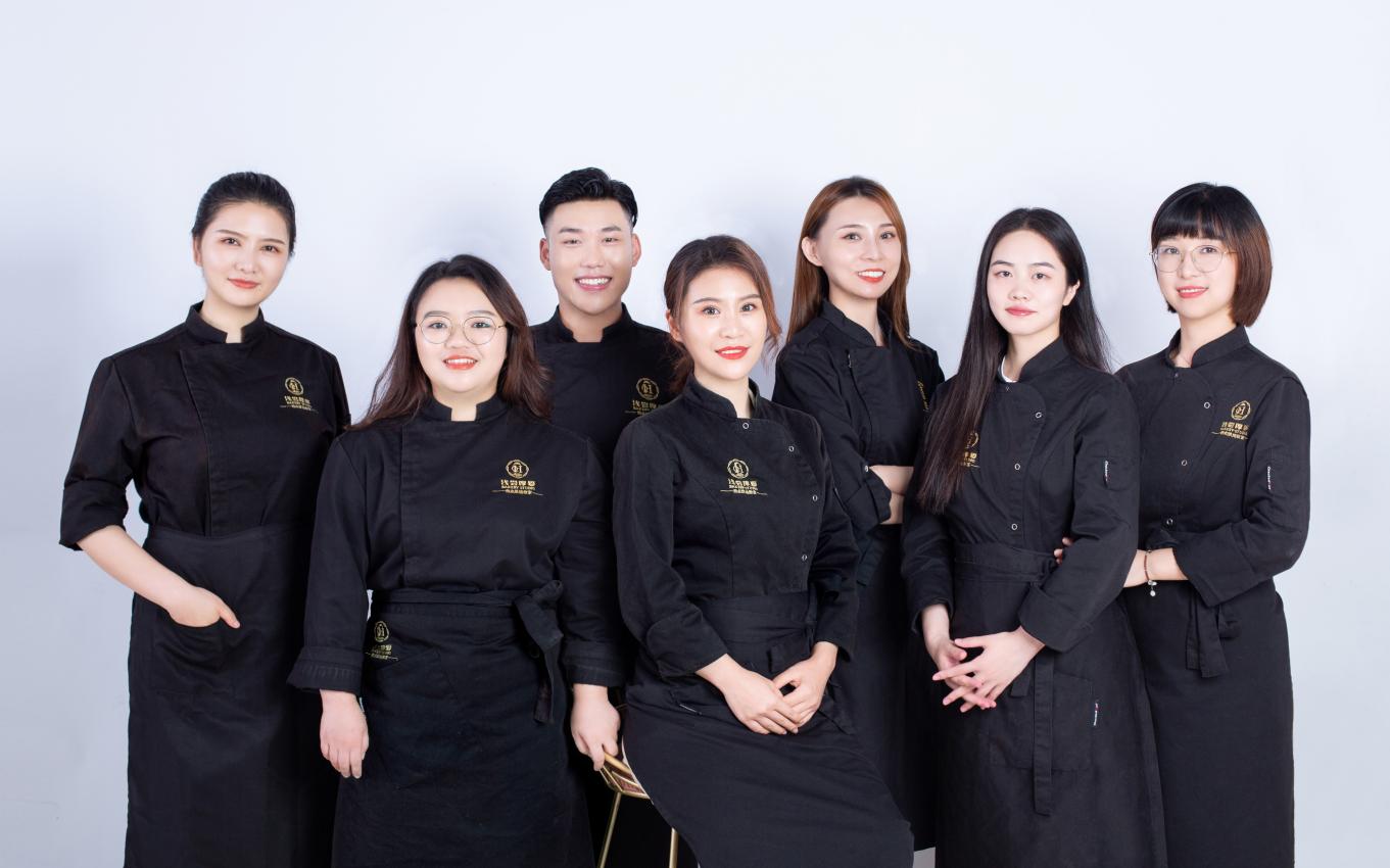 西点烘焙短期培训初中,从0到1学西点烘焙学费多少钱