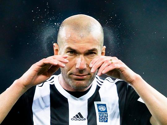 齐达内为什么不公认球王,齐达内能被称作球王吗