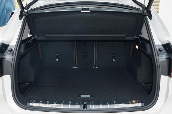 宝马x12019款xdrive20li尊享型,宝马x12020款xdrive25li领先型