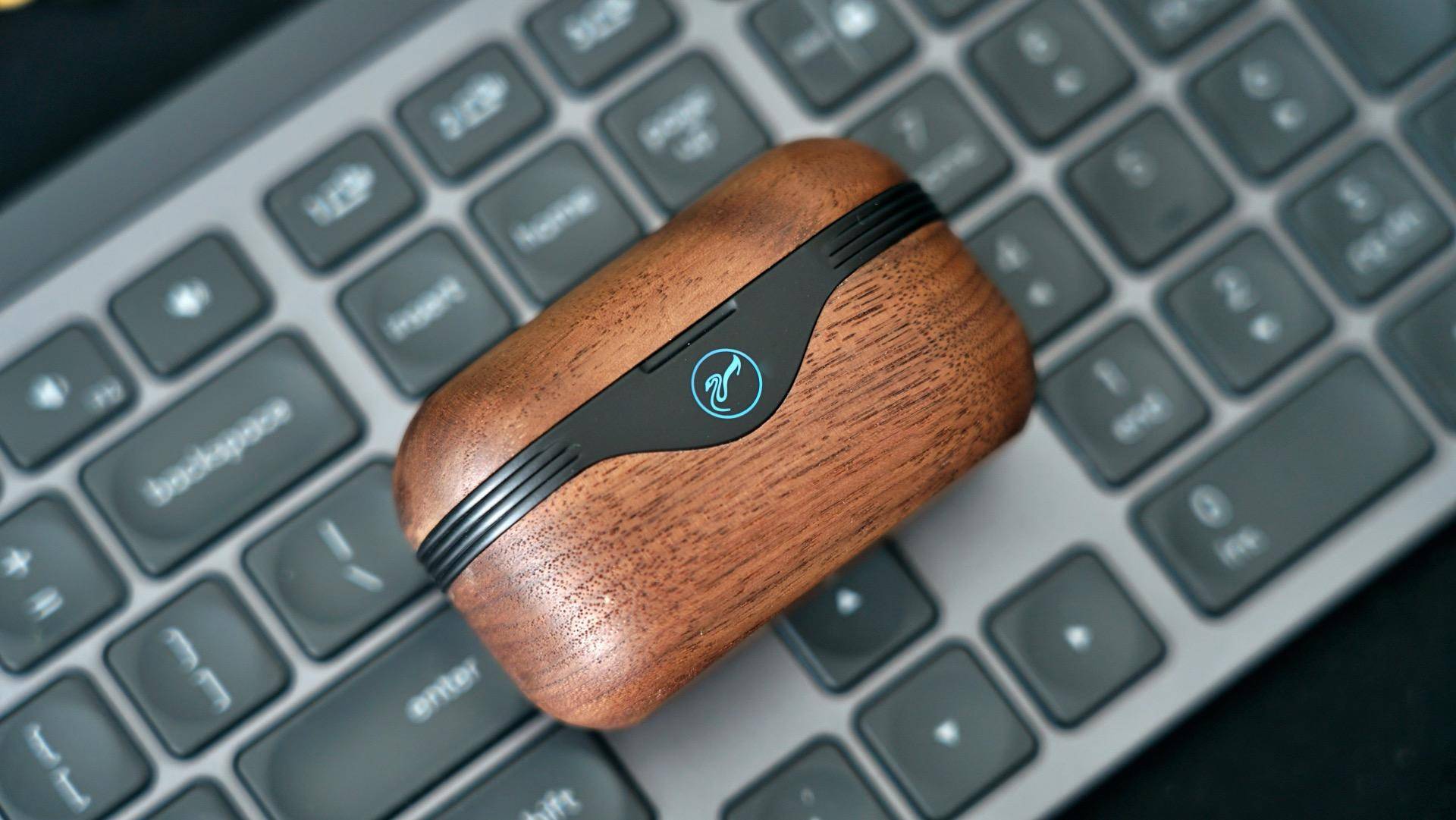 耳机可插卡真无线,惠威aw76真无线耳机怎么样