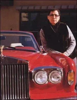 中国首位开劳斯莱斯的车主是谁,经常开劳斯莱斯法拉利的人