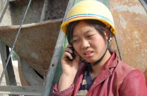 建筑工人大小便怎么解决,工人在工地大小便怎么处理